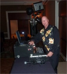 Petra Karl Maui Wedding Reception Pictures Chuck The DJ.jpg