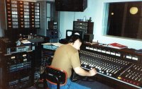 Steve in the studio 640 pixels.jpg
