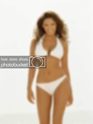 kelly-brook-new-swimsuit-03.jpg