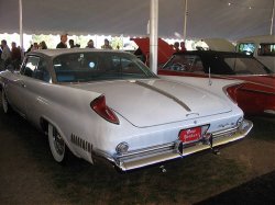 1961 Chrysler New Yorker.jpg
